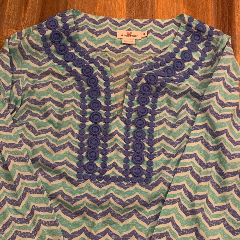 Vineyard Vines dress — or excellent swimsuit coverup! Medium.